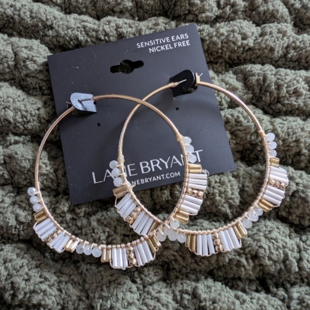 LANE BRYANT Large Goldtone & White Textured Hoop Earrings Sensitive Ears NWT